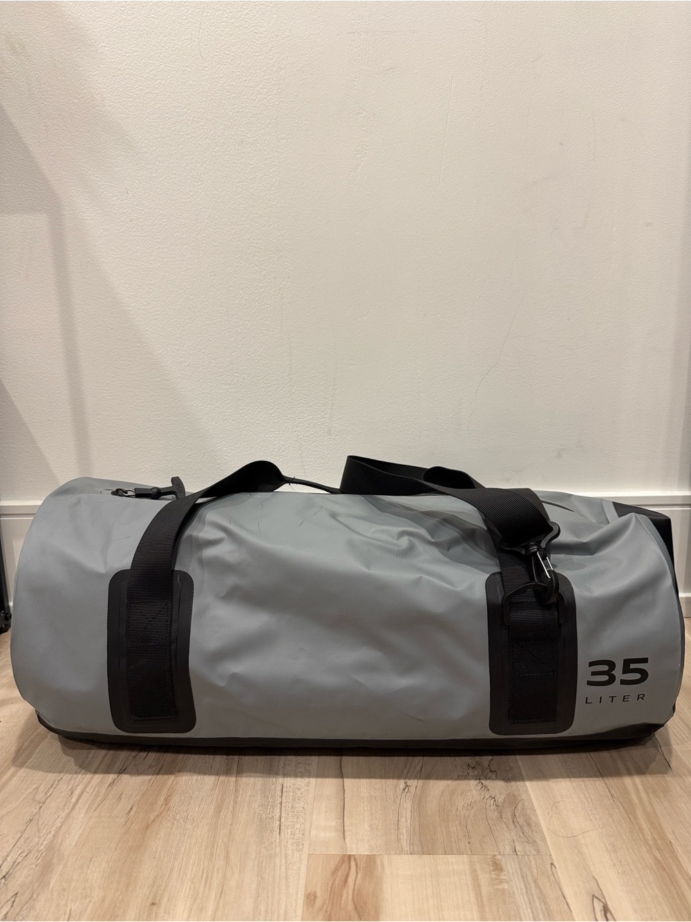35L Gray Men’s Duffel Bag - Waterproof Travel & Gym Gear